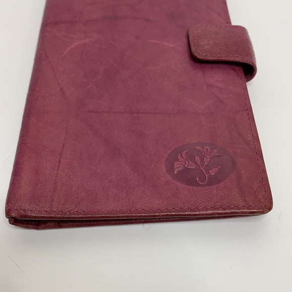 Buxton | Plum Top Grain Cowhide Leather Pocketbook | Travel Card Holder | Clutch - Picture 10 of 14